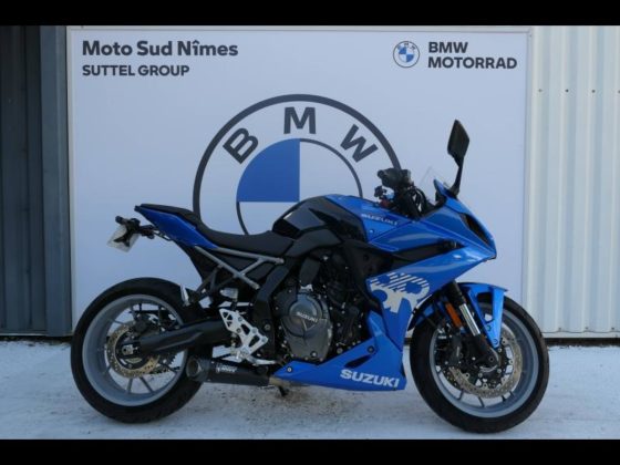 Occasion SUZUKI GSX-8R + Options Metallic Triton Blue 2024