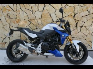 Occasion BMW F 900 R 105 ch Style Sport + Shifter Pro Style Sport (White, blue metallic, red) 2023